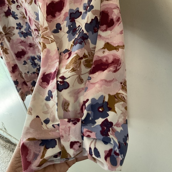 🌸 Lauren Conrad LC Floral Print Blouse – Size XL - Picture 7 of 7